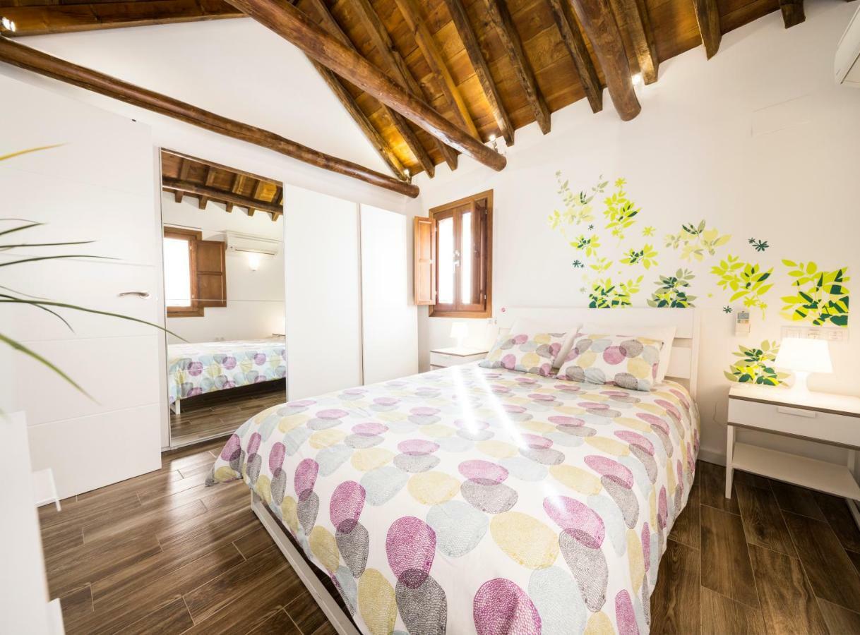 Livings En Elvira Centro Apartment Granada Bagian luar foto